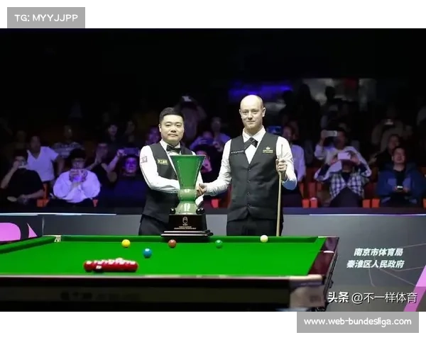 斯诺克选手适应性训练展开 南京赛场条件获球员好评